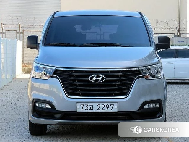 Hyundai The New Grand Starex 2018 Серебряный из Кореи