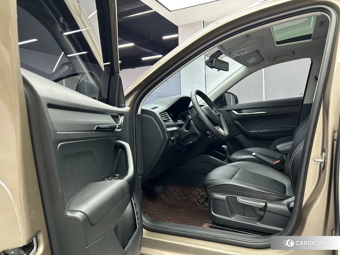 Skoda Kamiq 2022 Желтый из Китая