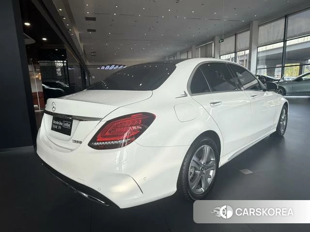 Mercedes-Benz C-class 2021 Белый из Китая