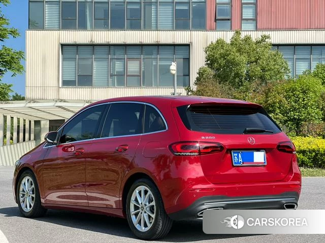 Mercedes-Benz B-class 2021 Красный из Китая