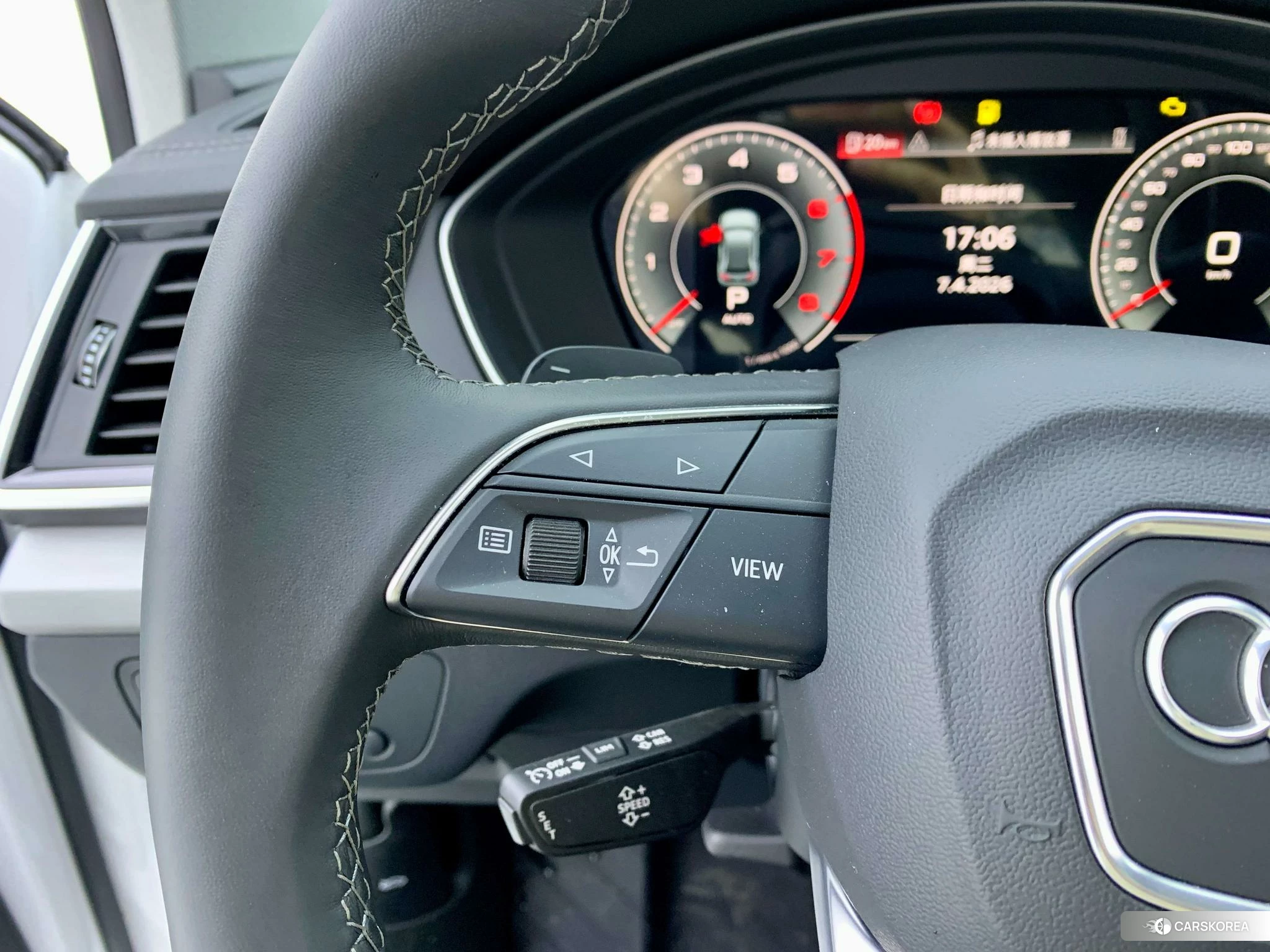 Audi Q5L 2021 Белый из Китая