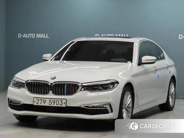 BMW 5 Series (G30) 2018 Белый из Кореи