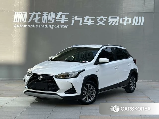 Toyota Yaris L 2021 Белый из Китая
