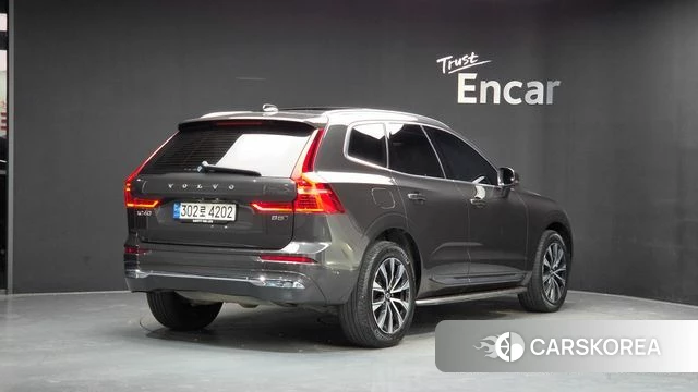 Volvo XC60 second Generation 2022 Серый из Кореи