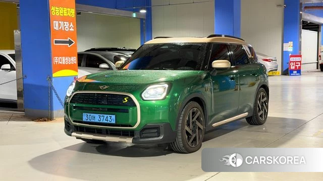 Mini Cooper Countryman Electric 3rd Generation 2025 Зеленый из Кореи