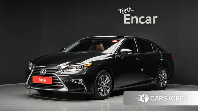 Lexus New ES300h 2018 Черный из Кореи