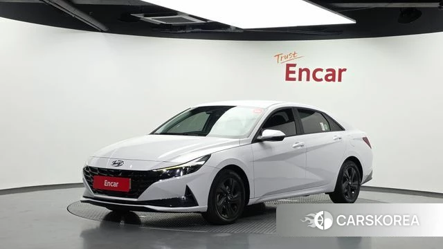 Hyundai Avante Hybrid (CN7) 2021 Белый из Кореи