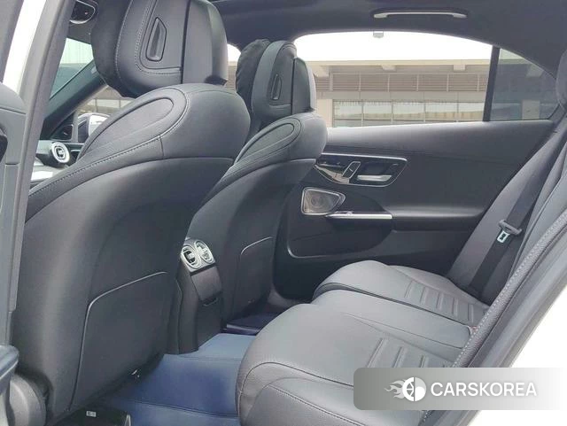 Mercedes-Benz C-class 2024 Белый из Китая