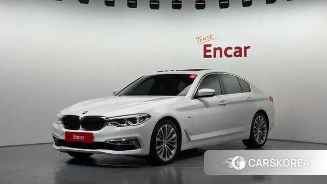 BMW 5 Series (G30) 2018 Белый из Кореи