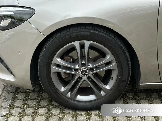 Mercedes-Benz B-class 2020 Серебристо-серый из Китая