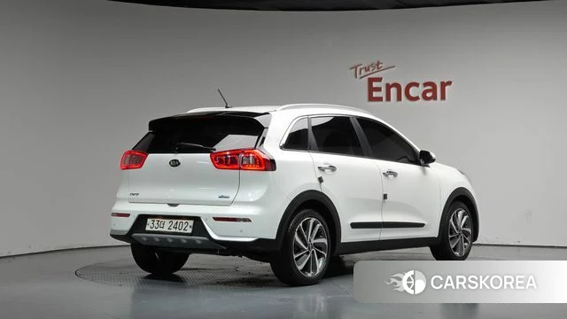 Kia Niro 2018 Белый из Кореи
