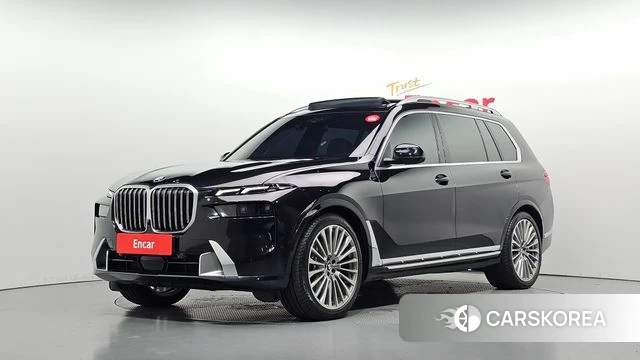 BMW X7 (G07) 2024 Черный из Кореи, фото 2