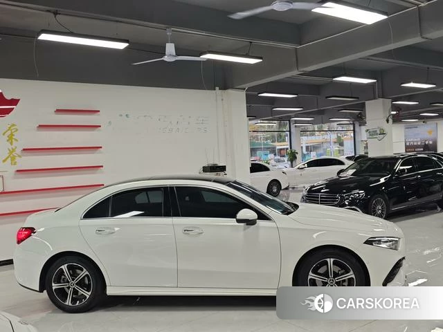 Mercedes-Benz A-Class 2023 Белый из Китая