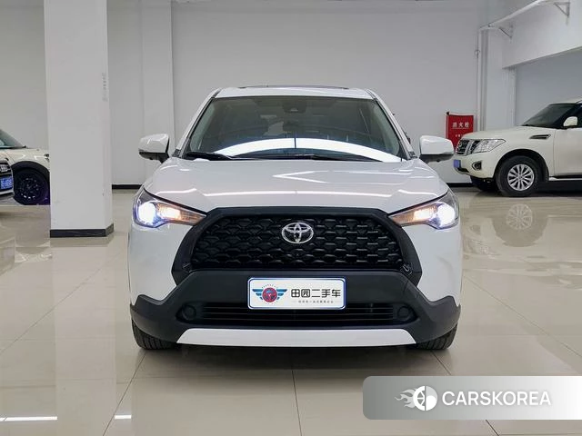Toyota Corolla 2023 Белый из Китая