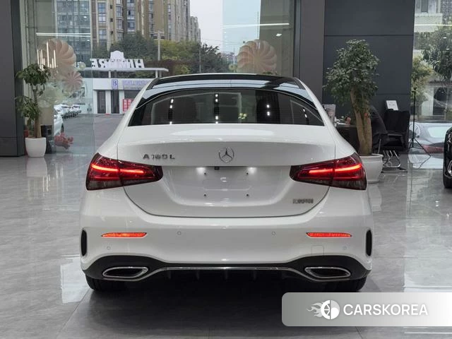 Mercedes-Benz A-Class 2021 Белый из Китая