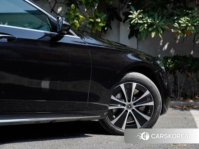Mercedes-Benz E-Class 2023 Черный из Китая