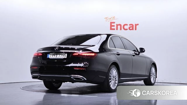 Mercedes-Benz E-Class W213 2021 Черный из Кореи