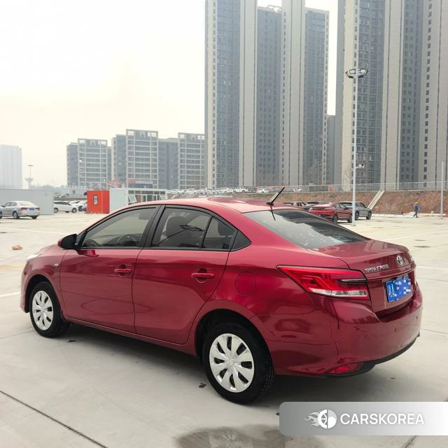 Toyota Yaris L 2020 Красный из Китая