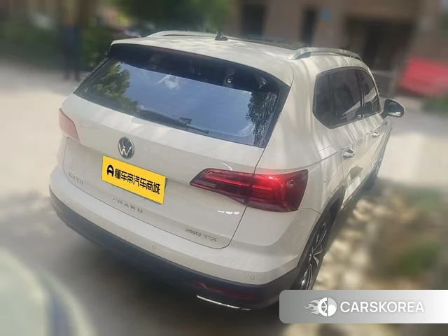 Volkswagen Tharu 2021 Белый из Китая