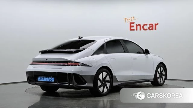 Hyundai Ionic 6 2024 Белый из Кореи