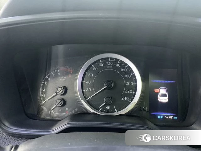 Toyota Levin 2021 Белый из Китая
