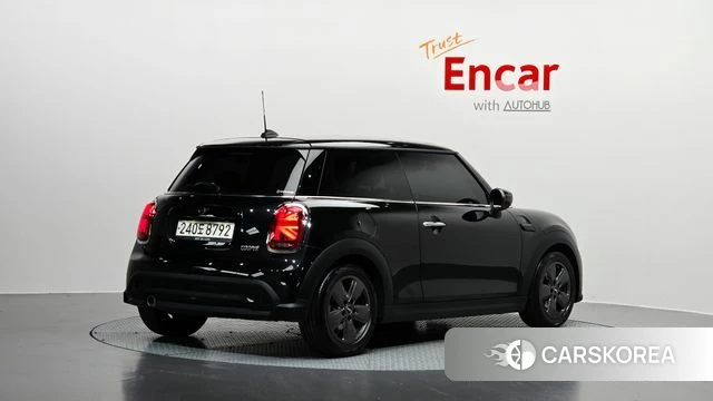 Mini Cooper 2022 Черный из Кореи