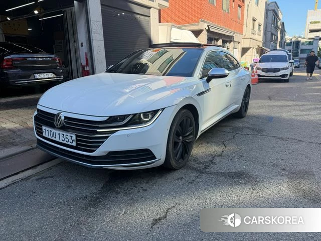 Volkswagen Arteon 2019 Белый из Кореи