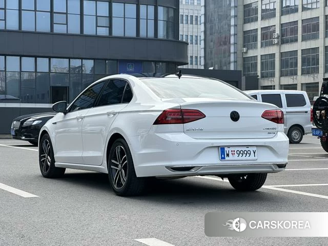 Volkswagen Lamando 2021 Белый из Китая