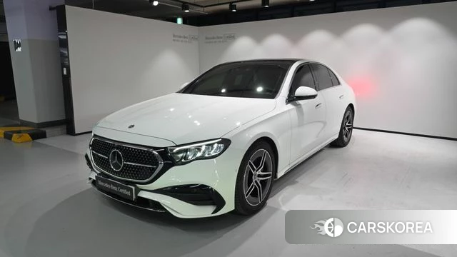 Mercedes-Benz E-Class W214 2026 Белый из Кореи
