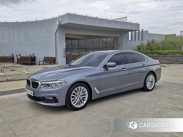 BMW 5 Series (G30) 2018 Серый из Кореи