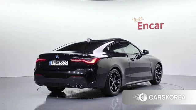 BMW 4 Series (G22) 2022 Черный из Кореи