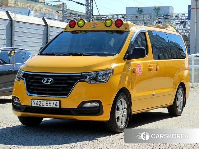 Hyundai The New Grand Starex 2021 Желтый из Кореи