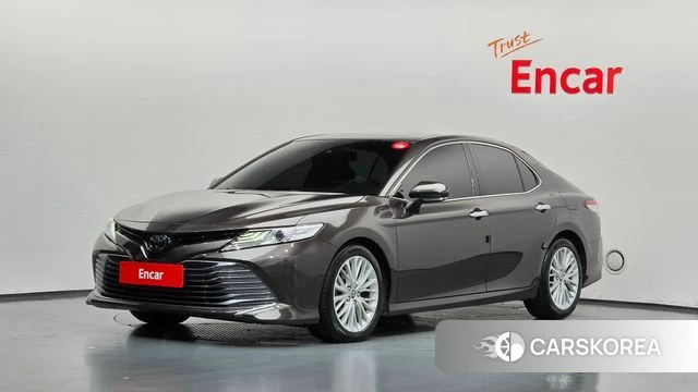 Toyota Camry (XV70) 2018 Коричневый из Кореи
