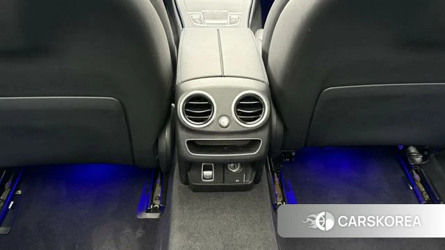 Mercedes-Benz C-class 2021 Белый из Китая
