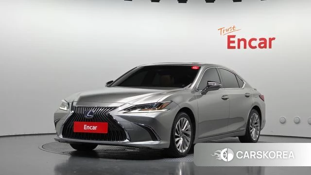 Lexus ES300h 7th generation 2019 Серебристо-серый из Кореи