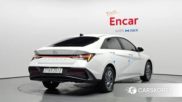Hyundai The New Avante (CN7) 2024 Белый из Кореи