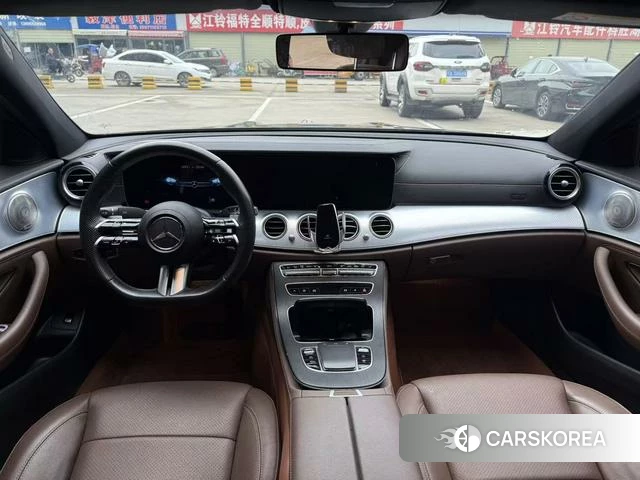 Mercedes-Benz E-Class 2023 Черный из Китая