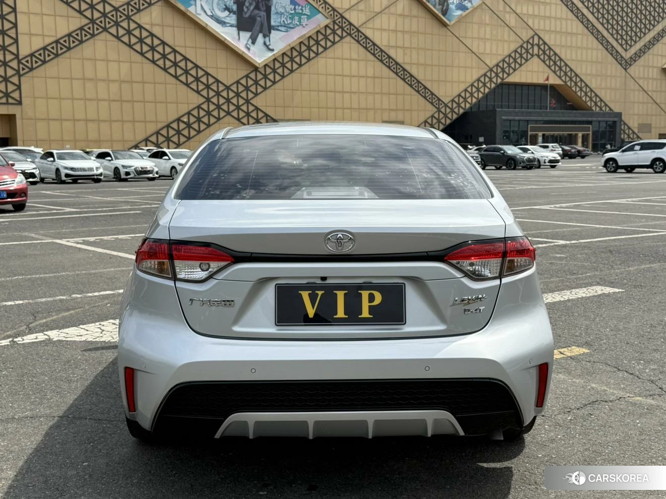 Toyota Levin 2020 Серебристо-серый из Китая