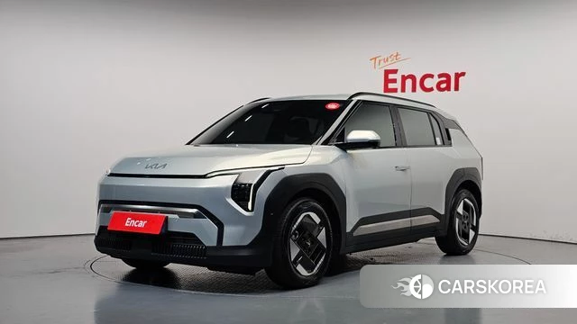 Kia EV3 2024 Серебристо-серый из Кореи
