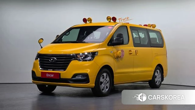 Hyundai The New Grand Starex 2021 Желтый из Кореи
