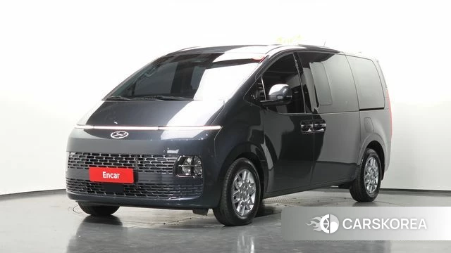 Hyundai Staria 2023 Темно-зеленый из Кореи