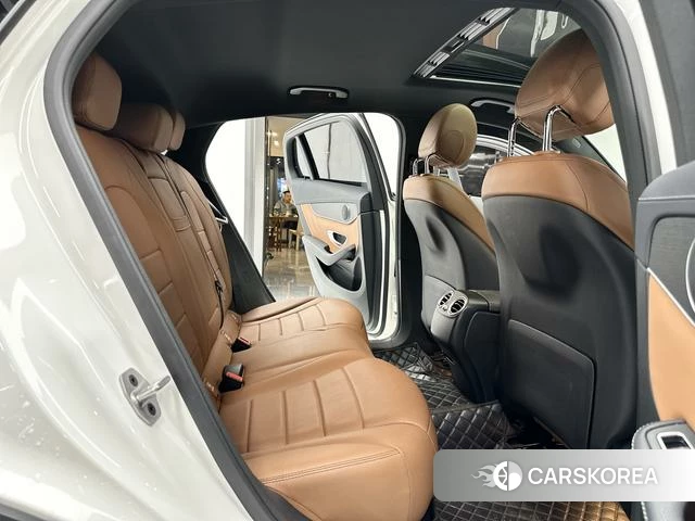 Mercedes-Benz GLC 2023 Белый из Китая