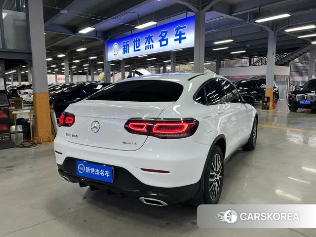 Mercedes-Benz GLC 2021 Белый из Китая