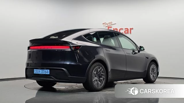 Tesla Model Y 2026 Серый из Кореи