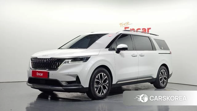 Kia Carnival 4th generation 2023 Белый из Кореи