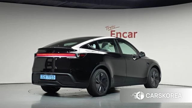 Tesla Model Y 2026 Черный из Кореи