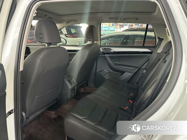 Volkswagen Tayron 2021 Белый из Китая