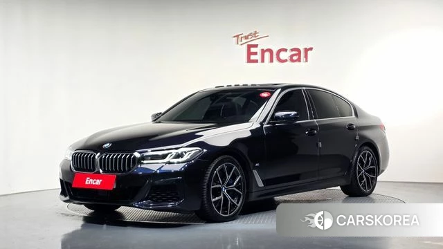 BMW 5 Series (G30) 2022 Черный из Кореи