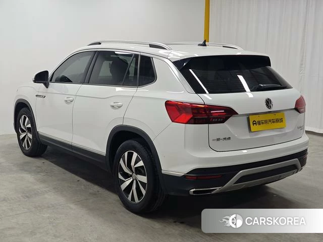 Volkswagen Tayron 2021 Белый из Китая