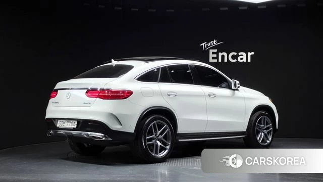 Mercedes-Benz GLE - Class W166 2018 Белый из Кореи